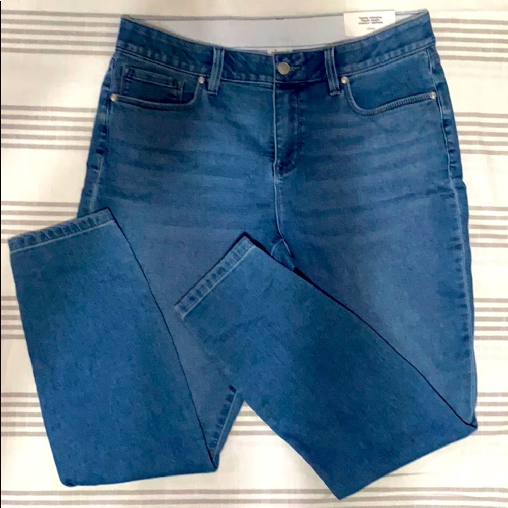 Soma tummy- sliming jeans look